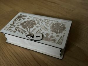 KarpMustriga Ehtekarp