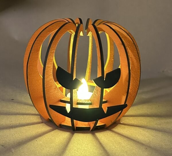 Teeküünlahoidja Kõrvits