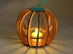 Teeküünlahoidja Kõrvits