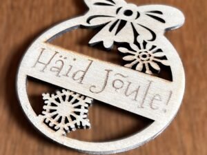 Nimeline jõuluehe lipsuga