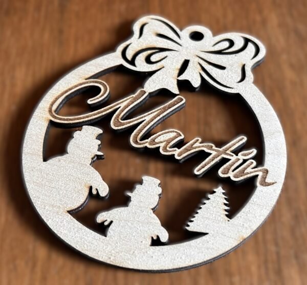 Nimeline jõuluehe lumememmega