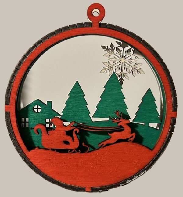 3KihilineJõuluvanaMetsMaja 3 kihiline Jõuluehe